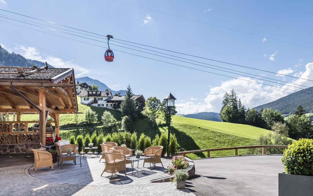Rainell Dolomites Retreat Hotel Ortisei Kültér fotó
