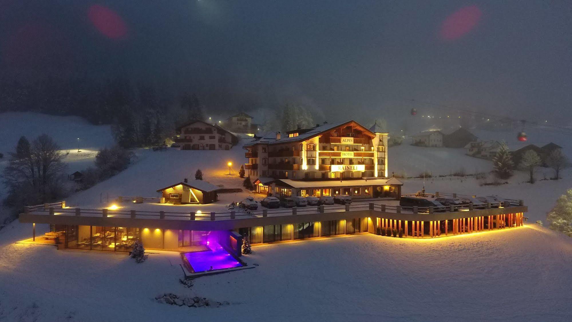 Rainell Dolomites Retreat Hotel Ortisei Kültér fotó